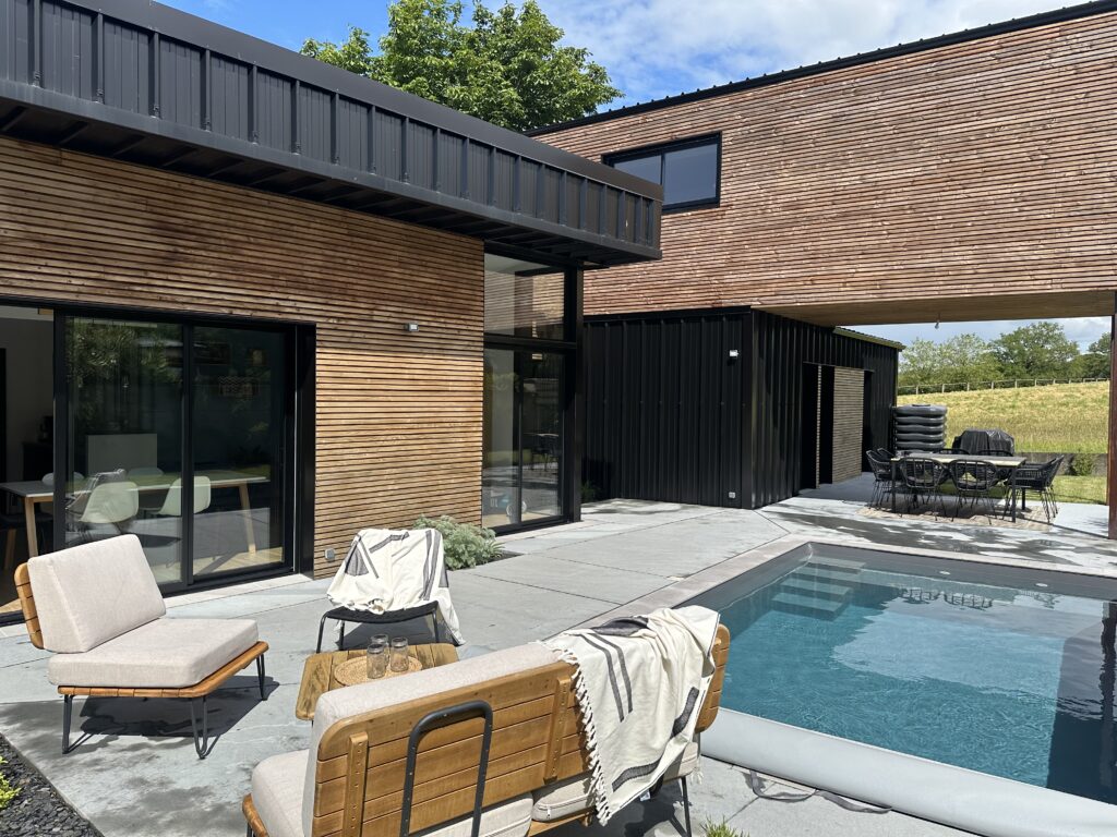 Les différents types de piscines en béton : avantages et inconvénients