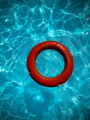 bouee-secours-piscine-securite-paysages-des-2-rivieres