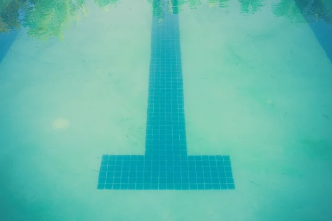 Eau trouble piscine - paysagiste des 2 rivières1