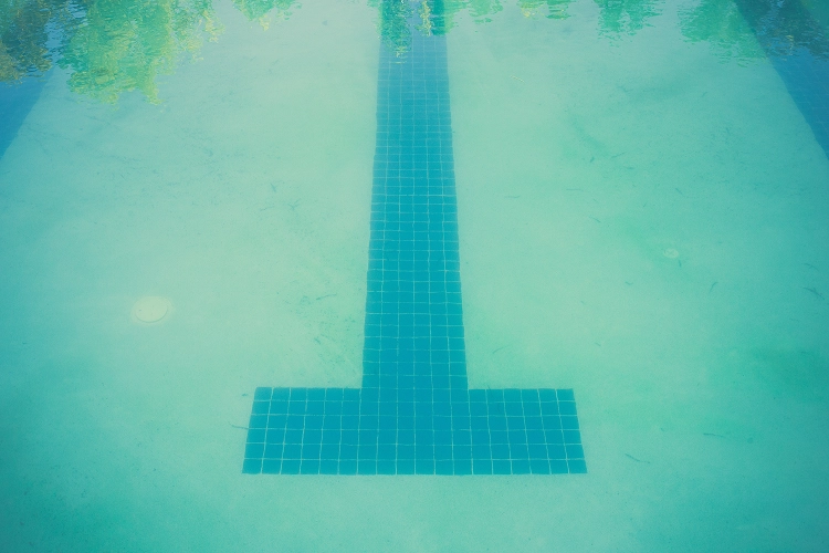 Eau trouble piscine - paysagiste des 2 rivières1